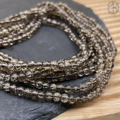 Кварц снежный коричневый (имитация) 4 мм