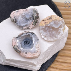 Кварц жеода ~ 3 см