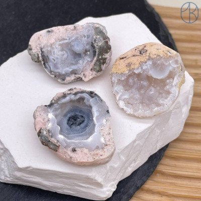 Кварц жеода ~ 3 см