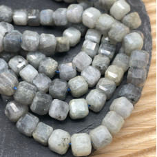 Лабрадор куб огранка 9 мм