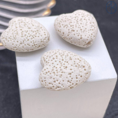 Лава Вулканическая белая сердце 20 мм