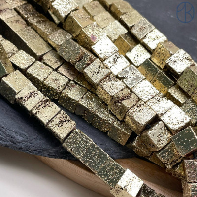 Лава Вулканическая куб с покрытием темное золото 8 мм