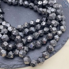 Лава Вулканическая огранка, 10 мм, с черным покрытием