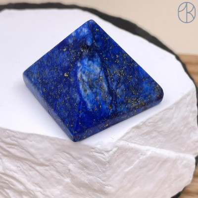 Лазурит пирамида ~ 4х4 см 
