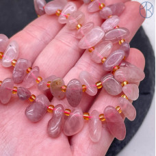 Мадагаскарский розовый кварц сколы ~ 12-16 мм