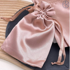 Мешочки атласные бежевые 10х15см уп. 5шт Мешочки атласные бежевые 10х15см уп. 5шт