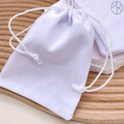 Мешочки бархатные белые 9х12см уп. 50шт