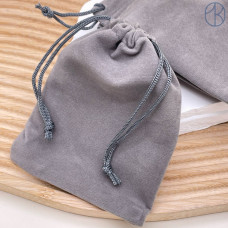 Мешочки бархатные светло-серые 9х12см уп. 5шт