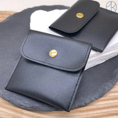 Мешочки с кнопкой экокожа черные 8х8см уп. 2шт