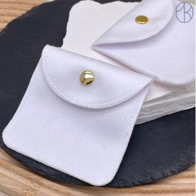 Мешочки с кнопкой велюр белые 8х8см уп. 2шт