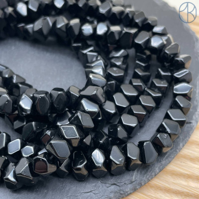 Оникс черный фриформ огранка ~ 9-11 мм