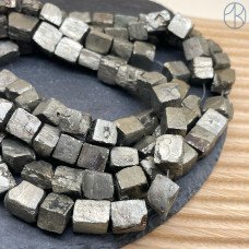 Пирит куб фриформ ~ 12 мм