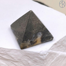 Пирит пирамида 3х3 см