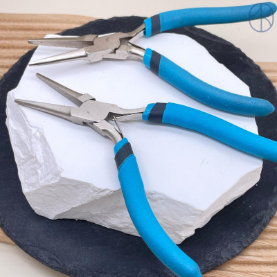 Плоскогубцы цвет голубой