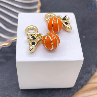 Подвеска баскетбольный мяч и кроссовок №1, цвет золото 12 мм  Подвеска баскетбольный мяч и кроссовок №1, цвет золото 12 мм