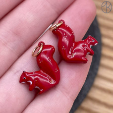 Подвеска белочка красная эмаль, цвет золото 13 мм