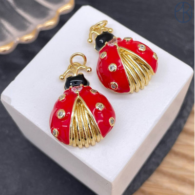 Подвеска божья коровка цирконы, цвет золото 23 мм 