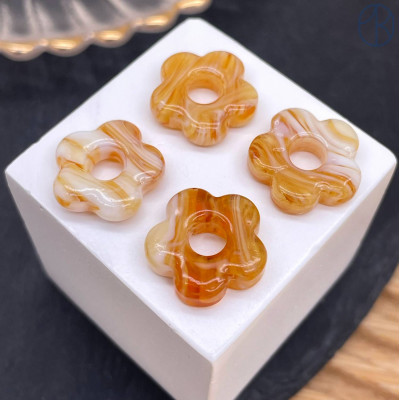 Подвеска бублик цветок бело-коричневый 16 мм