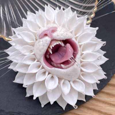 Подвеска/булавка цветок и мордочка №1 ~ 8 см