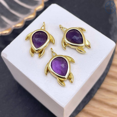 Подвеска черепаха огранка аметист, цвет золото 15 мм