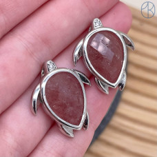 Подвеска черепаха огранка кварц клубничный, цвет серебро 25 мм