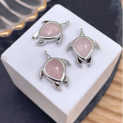 Подвеска черепаха огранка розовый кварц, цвет серебро 15 мм