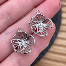 Подвеска цветок циркон, цвет серебро 
