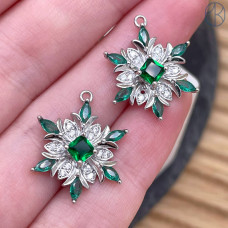 Подвеска цветок цирконы, цвет серебро 18 мм