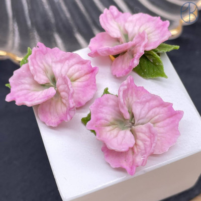 Подвеска цветок розовый, цвет золото ~ 24 мм