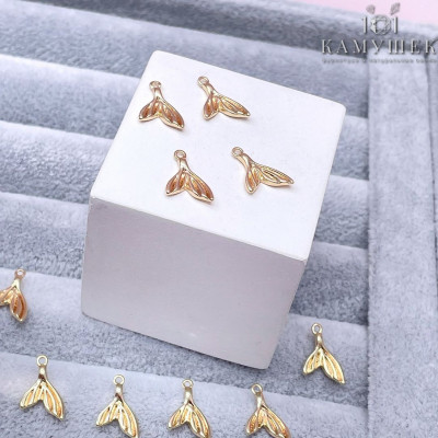 Подвеска хвост кита, цвет золото 11х8 мм 