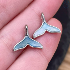 Подвеска хвост кита микс эмаль, цвет серебро 12 мм