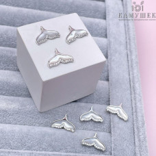 Подвеска хвост кита перламутр и цирконы, цвет серебро 10х15 мм 