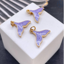 Подвеска хвост кита сиреневая эмаль, цвет золото 14х16 мм