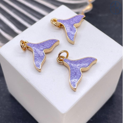 Подвеска хвост кита сиреневая эмаль, цвет золото 14х16 мм