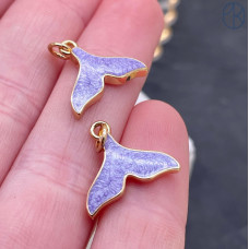 Подвеска хвост кита сиреневая эмаль, цвет золото 14х16 мм