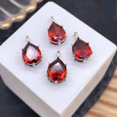 Подвеска капля циркон красный, цвет серебро 10 мм