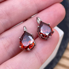 Подвеска капля циркон красный, цвет серебро 10 мм