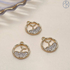 Подвеска кит в океане цирконы, цвет золото 14 мм 