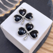 Подвеска клевер огранка агат черный, цвет серебро 18 мм