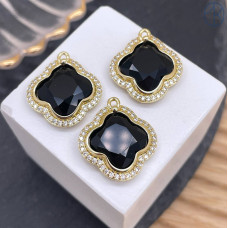 Подвеска клевер огранка цирконы агат черный, цвет золото 18 мм