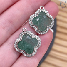 Подвеска клевер огранка цирконы кварц клубничный зеленый, цвет серебро 18 мм