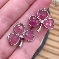 Подвеска клевер огранка кварц розовый тонированный, цвет серебро 18 мм