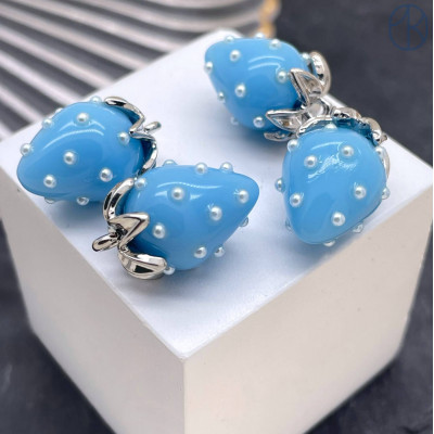 Подвеска клубника голубая, цвет серебро 17х12 мм