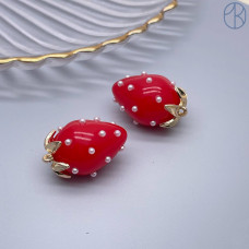 Подвеска клубника красная, цвет золото 25х16 мм 