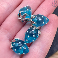 Подвеска клубника прозрачная голубая, цвет серебро 17х12 мм