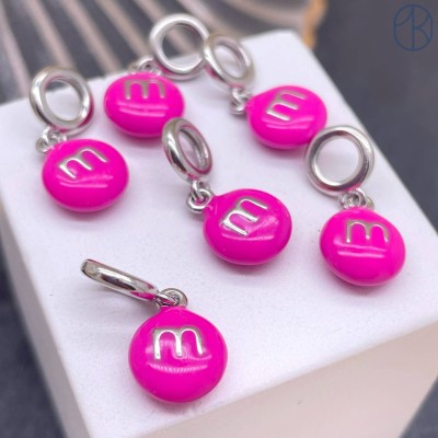 Подвеска конфета фуксия M&M's, цвет серебро 8 мм