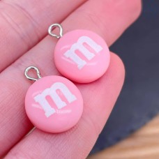 Подвеска конфета розовая M&M's, цвет серебро 14 мм