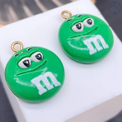 Подвеска конфета зеленая M&M's, цвет золото 19 мм