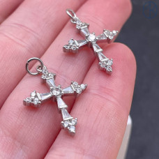 Подвеска крест цирконы, цвет серебро 21х16 мм