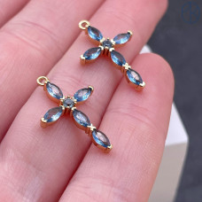 Подвеска крест мини голубые цирконы, цвет золото 8х14 мм